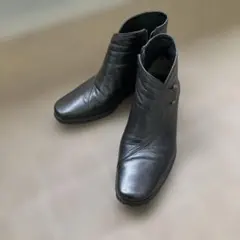 美品！ブラック本革ブーティ