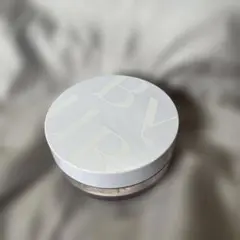 バイユア　セラムフィット　モイストフェイスパウダー　02 パール