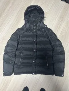 PRADA ブラック ダウンジャケット フード付き