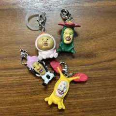 こびとづかん　めじるしアクセサリー　4種　ガチャ　カプセルトイ