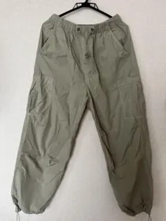 ZARA パラシュートパンツ　ベージュ