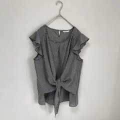 【ガニエル】フリルスリーブ　ギンガムチェック　ブラウス　デザイン【3L】白黒