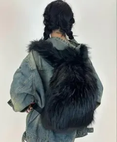 opium fur backpack ファー リュックグレー 毛皮リュック即購入 ブルーファリュック Blue fur backpack opium y2k - メルカリ