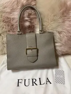 FURLA グレー レザーハンドバッグ
