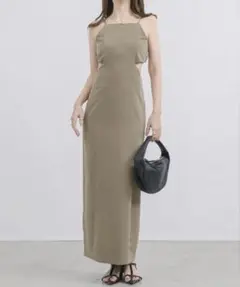 【トレンドの肌見せワンピース】バックカットオープンリボンワンピース