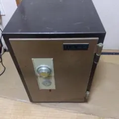 開かない部分取り用金庫 ブラウン
