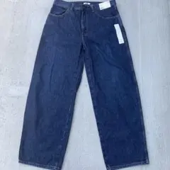 新品未使用　UNIQLO デニムパンツ　ワイドフィットカーブジーンズ　34インチ