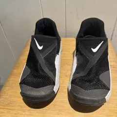 Nike ブラック/ホワイト スニーカー スリップイン 23.5