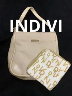 INDIVI 凄く可愛いバッグです。バッグインバッグなどに。ハンカチつき。