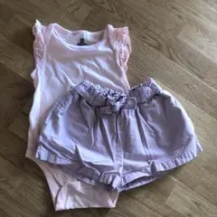 babygap フリル付きボディスーツとショートパンツセット