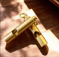真鍮　ホイッスル 2個セット　笛　キーホルダー　キーリング　護身　防災