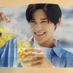 目黒蓮　キリン午後の紅茶　KIRIN SnowMan アクリルポスター　めめ