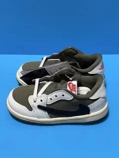 2026年最新】nike トラヴィススコット キッズの人気アイテム - メルカリ
