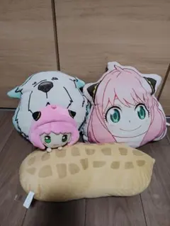 スパイファミリー　ぬいぐるみクッション　　まとめ売り