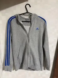 adidas グレー パーカー 160サイズ