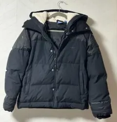 adidas ダウンジャケット 黒