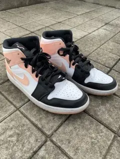 AIR JORDAN 1 MID