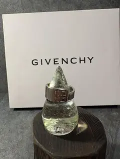 Givenchyリング24号前後