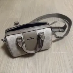 COACH ベージュ ショルダーバッグ