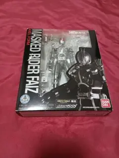 SHFフィギュアーツ　仮面ライダーファイズ アクセルフォーム