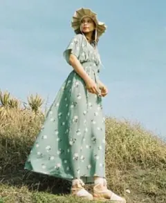 REAK'S STORE グリーンルーム 花柄レーヨンワンピース