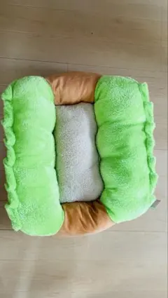 ダイソー　ペットベッド　ホットドッグのサムネイル