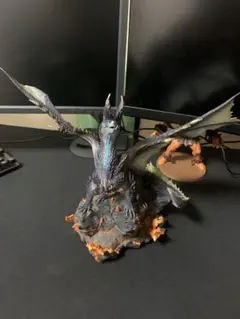アルバ　モンハン　フィギュア