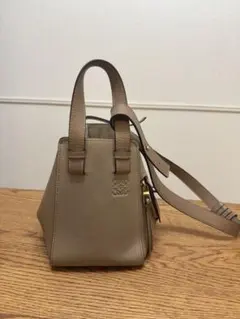 2026年最新】ロエベ ハンモック スモール サンドの人気アイテム - メルカリ