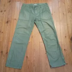 JAPAN BLUE JEANS　ベイカーパンツ　カーキ　サイズ34のサムネイル