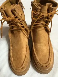 ブラウン スエード 厚底ブーツ