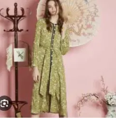 シスタージェーンのシノワズリ(中華風)のワンピース