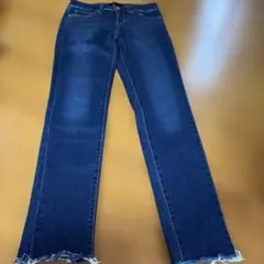 UNIQLOウルトラストレッチジーンズ