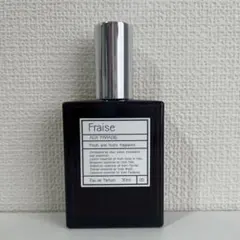 AUX PARADIS Fraise（フレーズ） オードパルファム 30mlのサムネイル