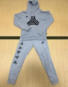adidas タンゴ フード付きスウェット上下