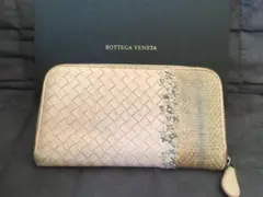 ボッテガヴェネタ イントレチャート 長財布ラウンドファスナー2017年購入