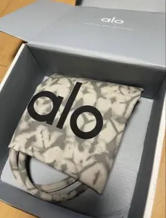 alo yoga ♡ダッフルボストンバッグ♡ ブラック 新品 - メルカリ