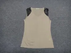 ガリャルダガランテ　GALLARDAGARANTE 　スパンコール素材肩切り替えのサムネイル