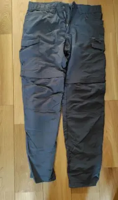 Quechua 2WAYカーゴパンツ グレー