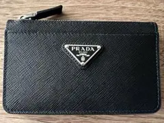 PRADAプラダ サフィアーノ トライアングル カードケース