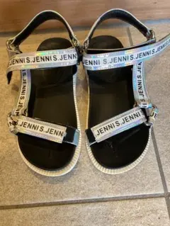 Item thumbnail for item d61d2d10-0fc2-4a73-b8f9-a9cd8590126b