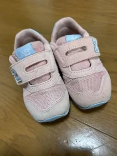 【ぐぐ様専用】New Balance ピンクスニーカー