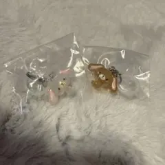 サンリオ ゆるっとめじるしアクセサリー しろうさ＆くろうさ 2種