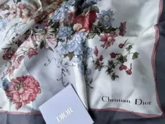 【美品】ChristianDior フローラル柄　シルク100% スカーフ