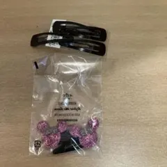 ミッキーマウス型ヘアクリップ 2個セットと普通のヘアピン4個