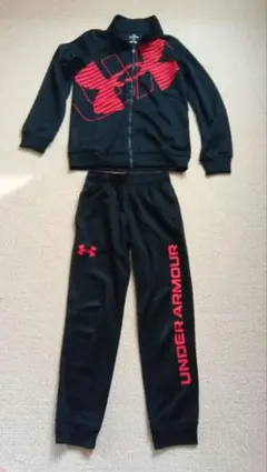 UNDER ARMOUR ジャージ上下セット ブラック/レッド ※上下サイズ違い