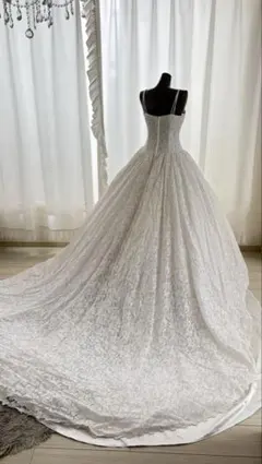 ウエディング ドレス