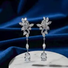 クリスタル フラワーデザイン ドロップ ピアス 揺れる キラキラ おしゃれ