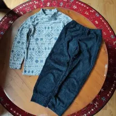 UNIQLOフリースあったか素材のトップスとボトムスセット 150cm