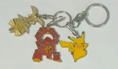 劇場版ポケットモンスター　キーチェーン　ピカチュウ リザードン　ホウオウのサムネイル