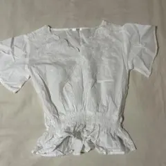 RETRO GIRL 刺繍入りホワイト半袖ブラウス